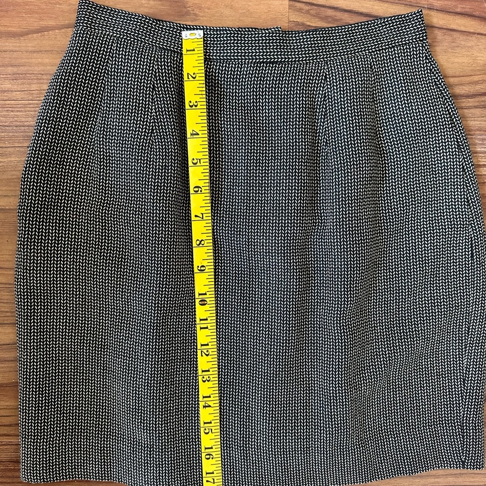 Vintage Christian Dior Black and White Herringbone suit Blazer and skirt sz 6 - Picture 7 of 10